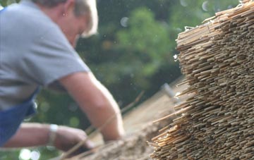 professional Alne End thatchers